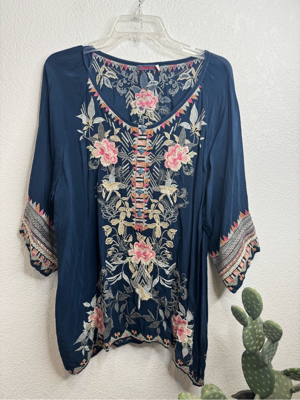 Johnny was Mari Embroidered Blouse Navy Blue